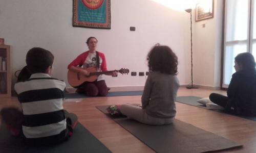 YOGA bimbi